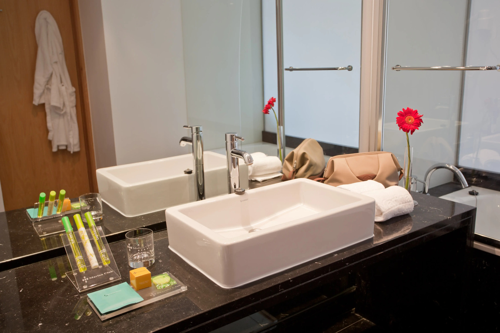 Marina Club Lagos Resort