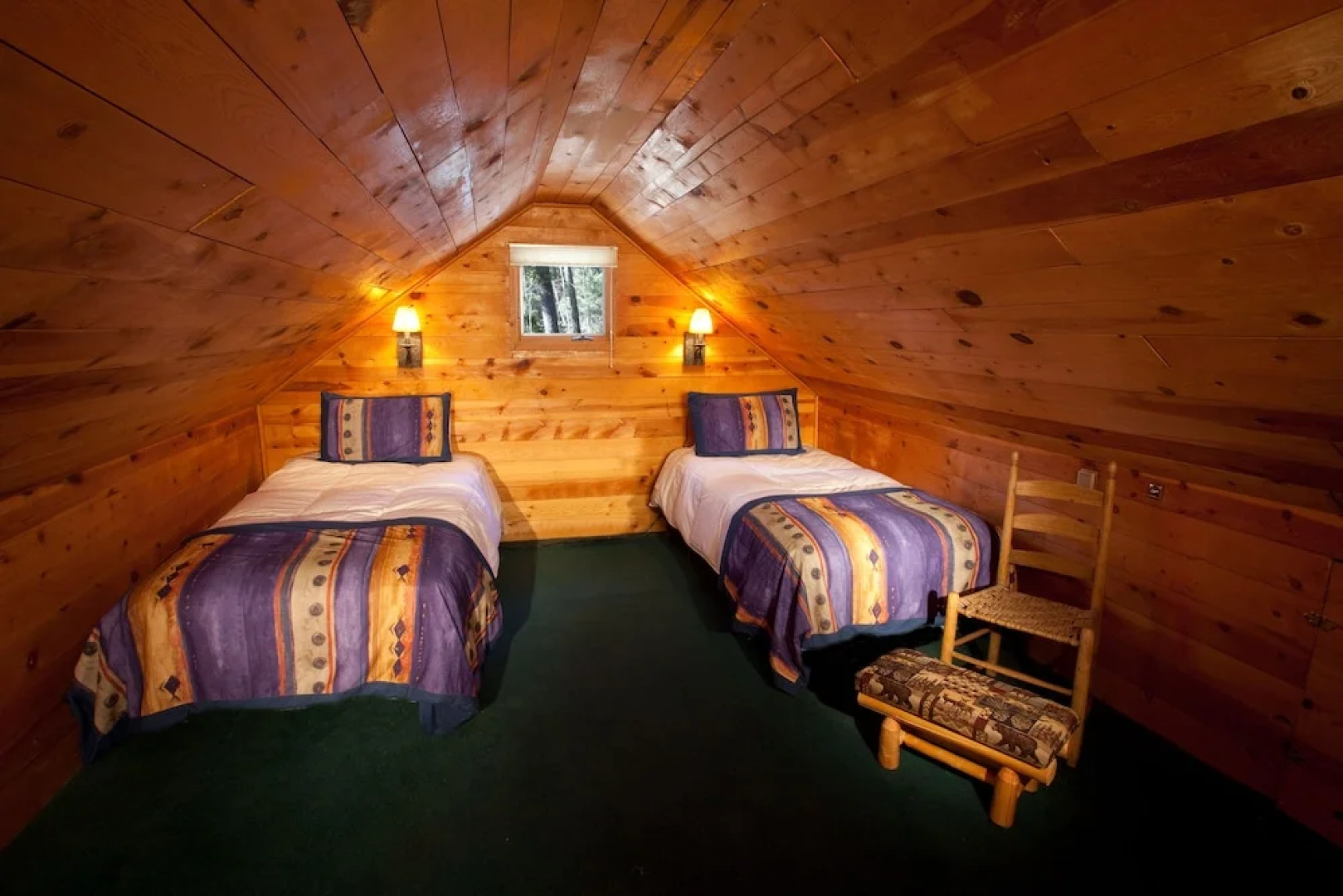 Cottam's Lodge by Alpine Village Suites