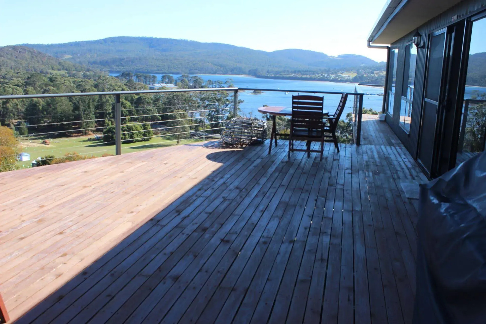 Storm Bay Guest House & Cottage