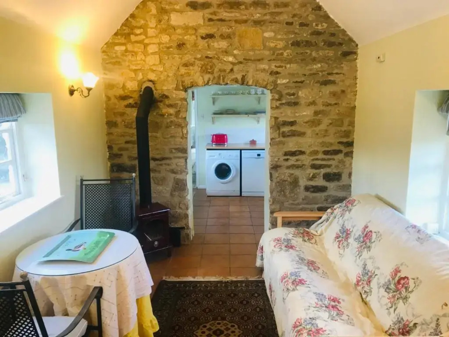 Beautiful Somerset Cottage with garden views.