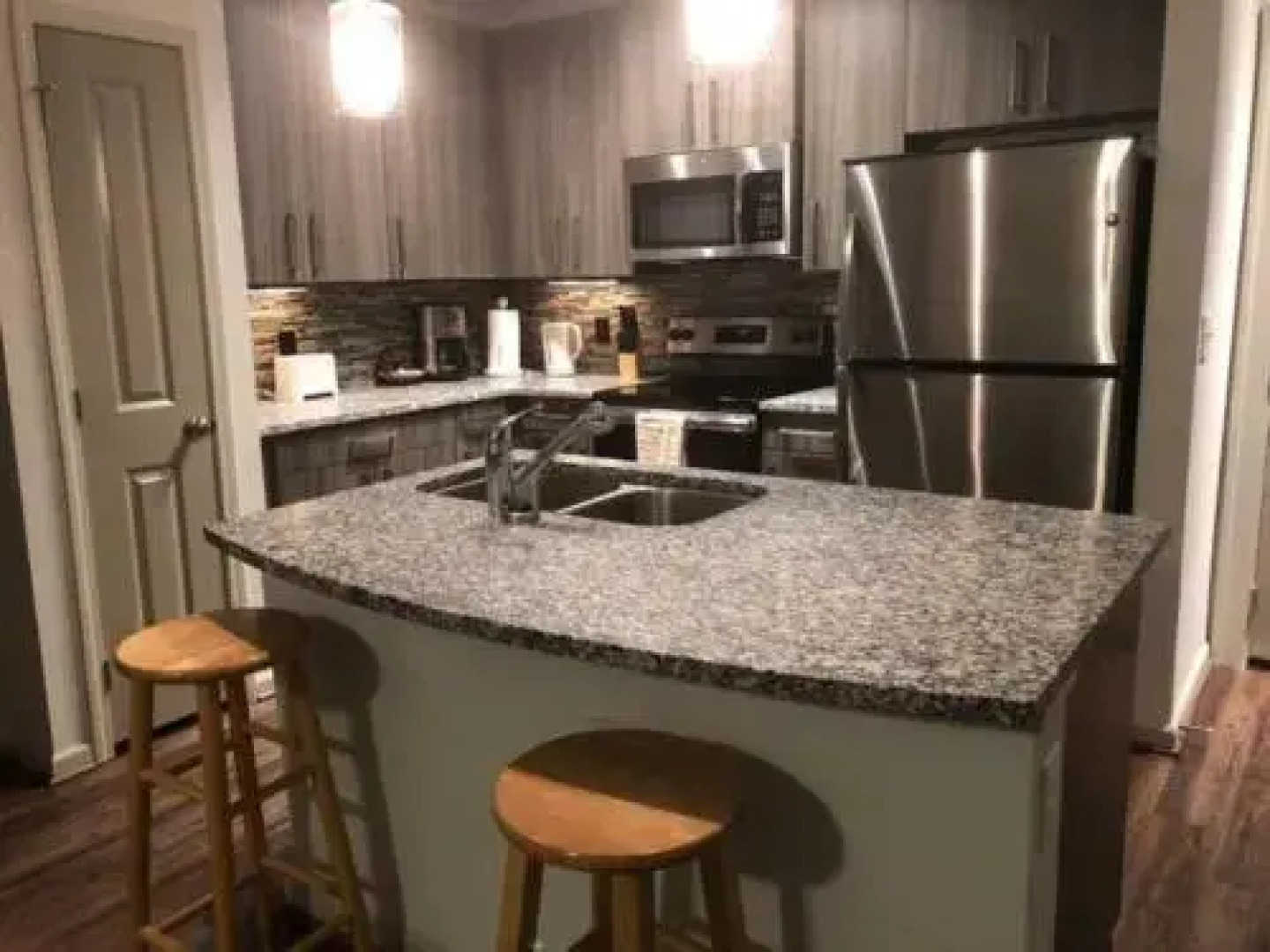 Resort Style Apt Home-Woodlands