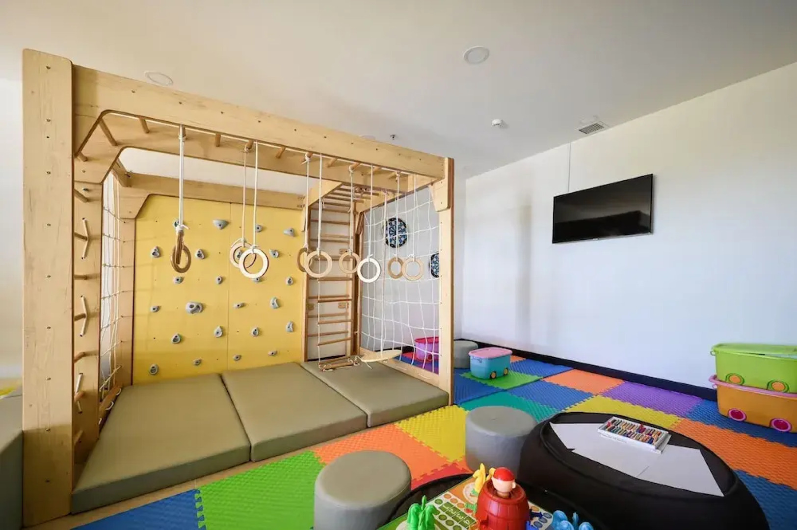 Emerald Ho Tram Resort