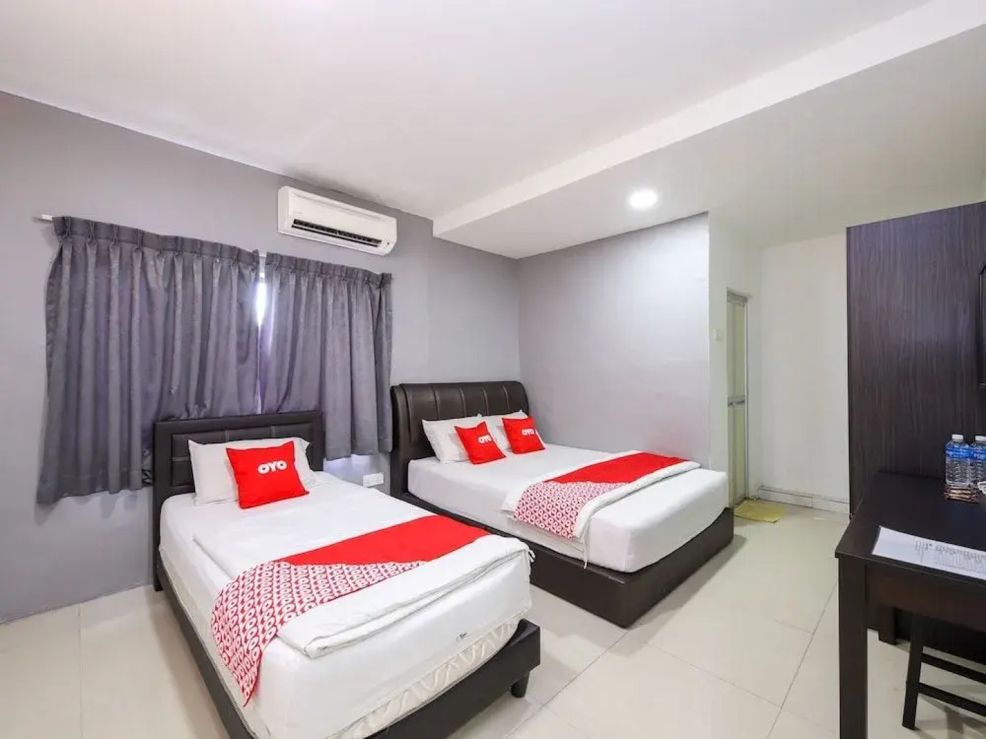 OYO 89702 Md Hotel Masai