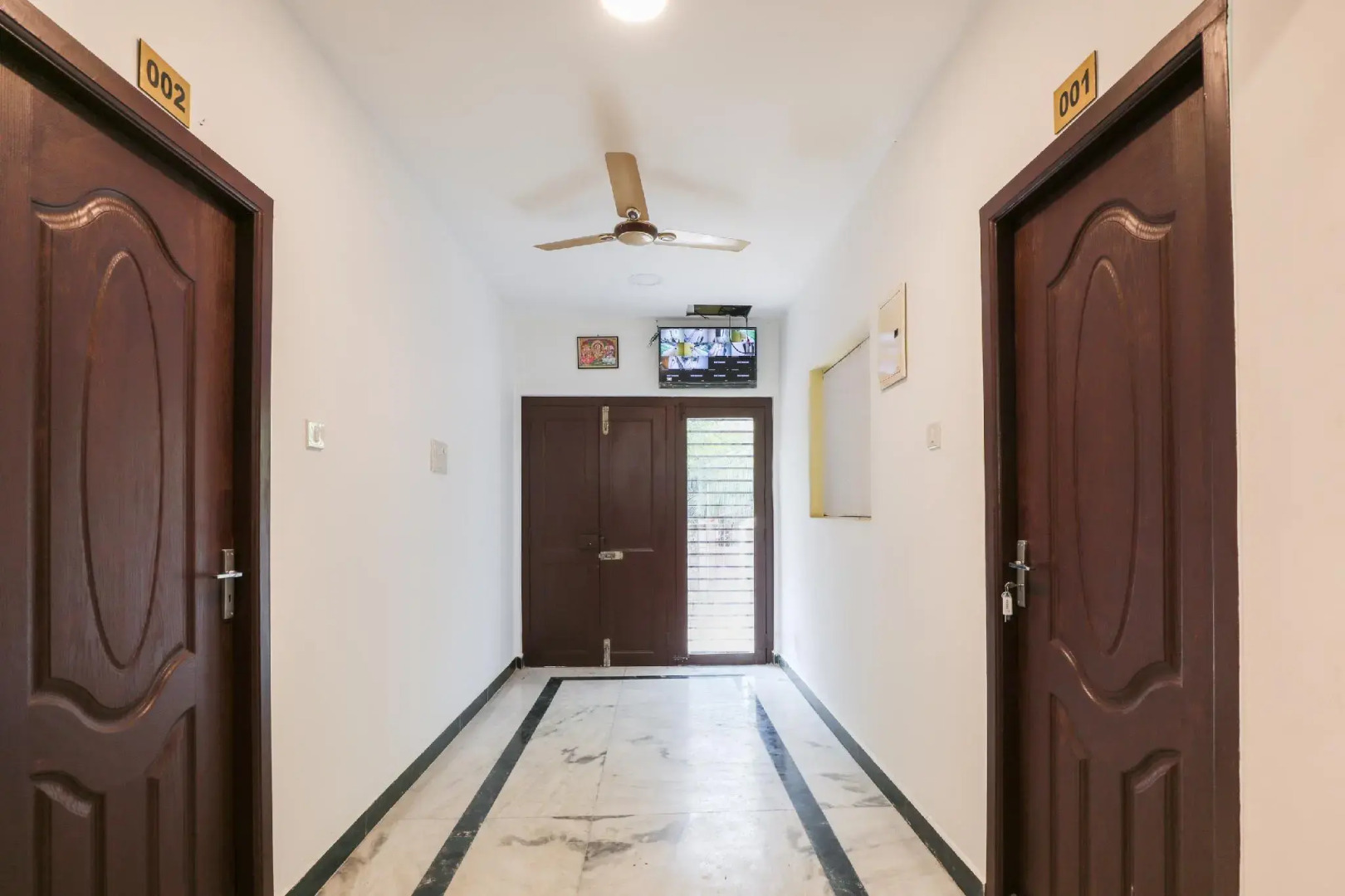 OYO 78117 VCP  Beach View Studio Stays