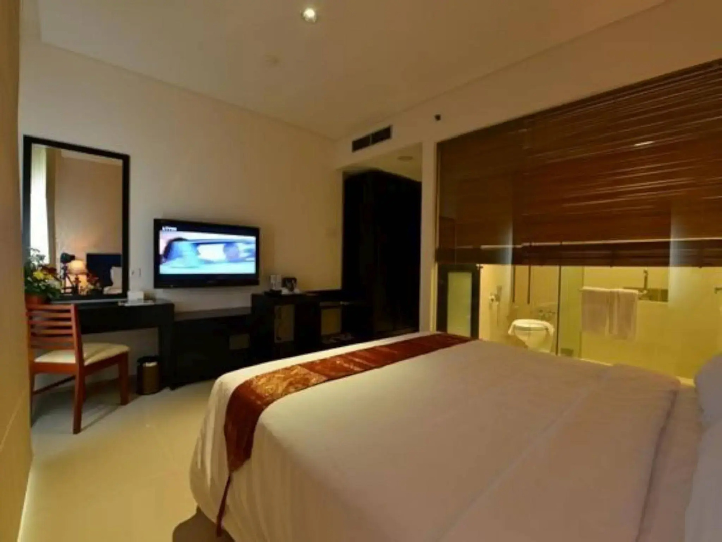 Emilia Hotel by Amazing
