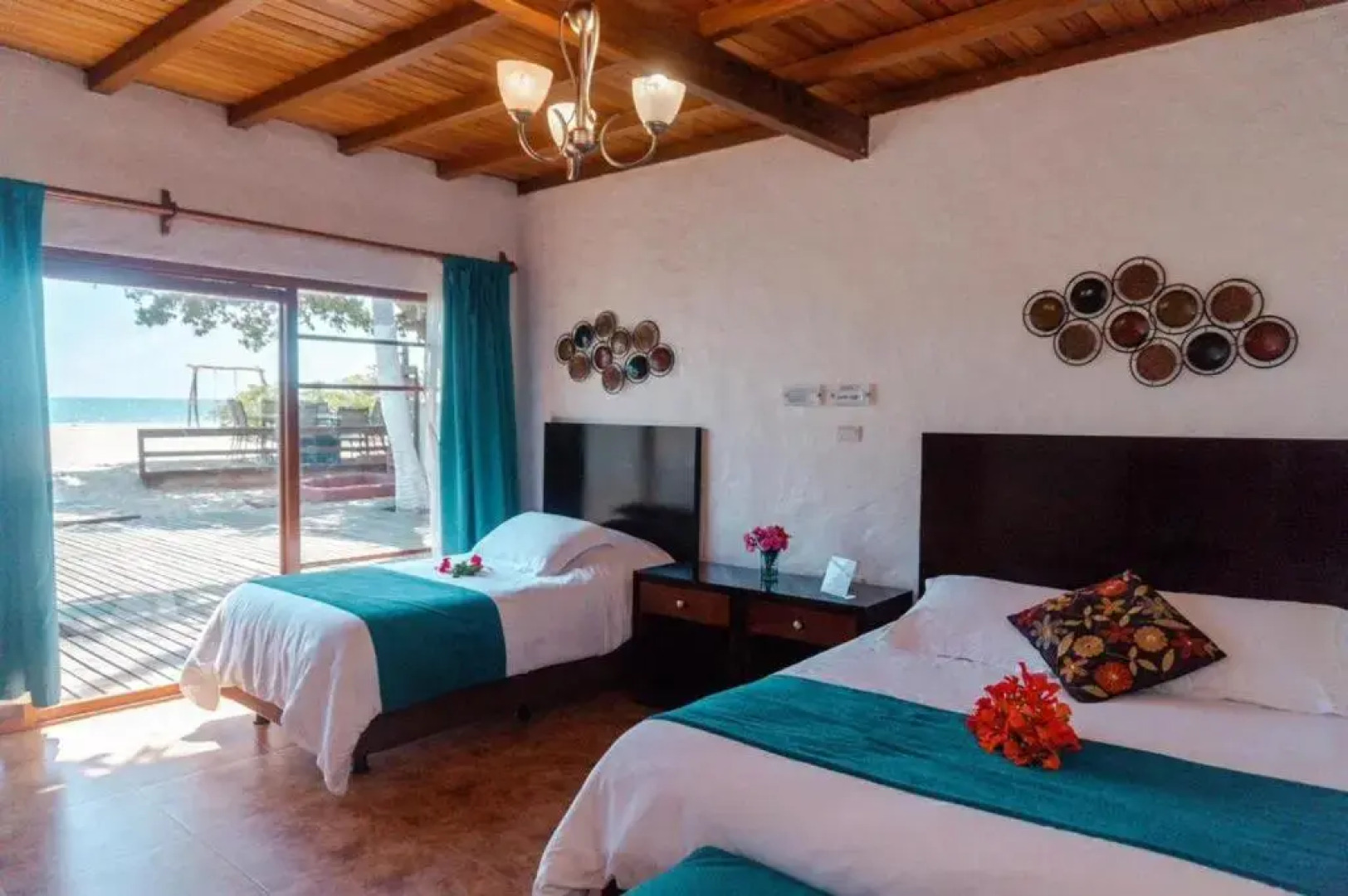 Hotel Isamar Galapagos Beachfront