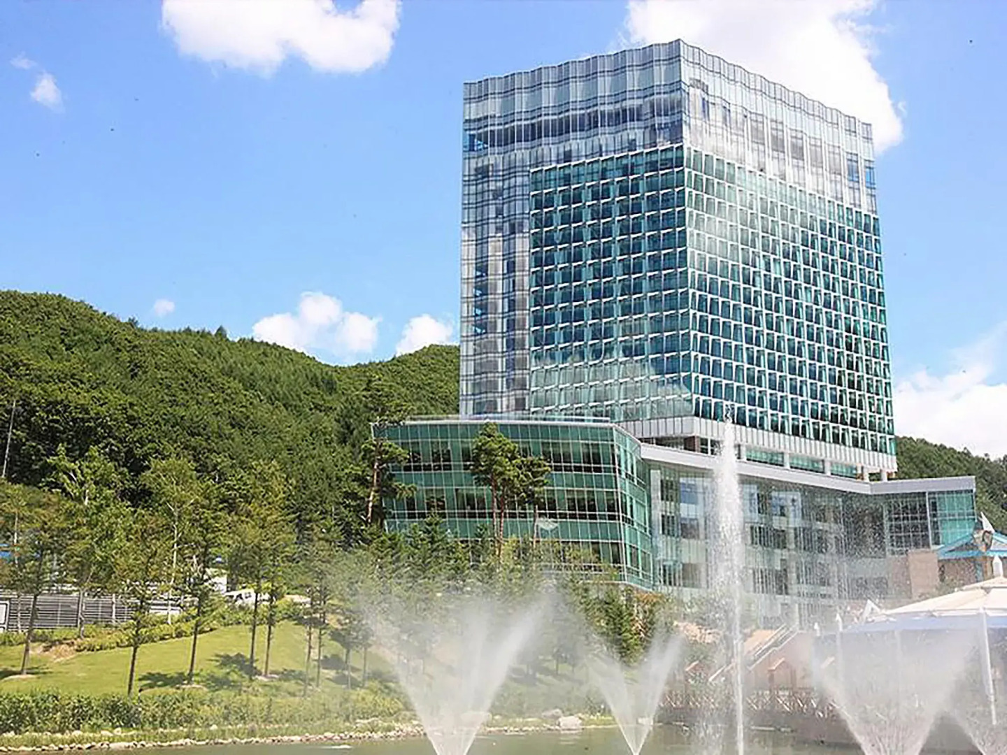 High1 Grand Hotel Convention Tower