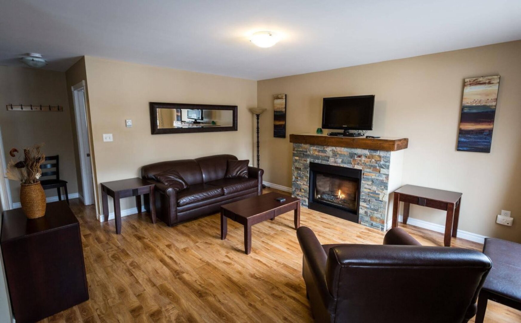 Georges Mountain Village