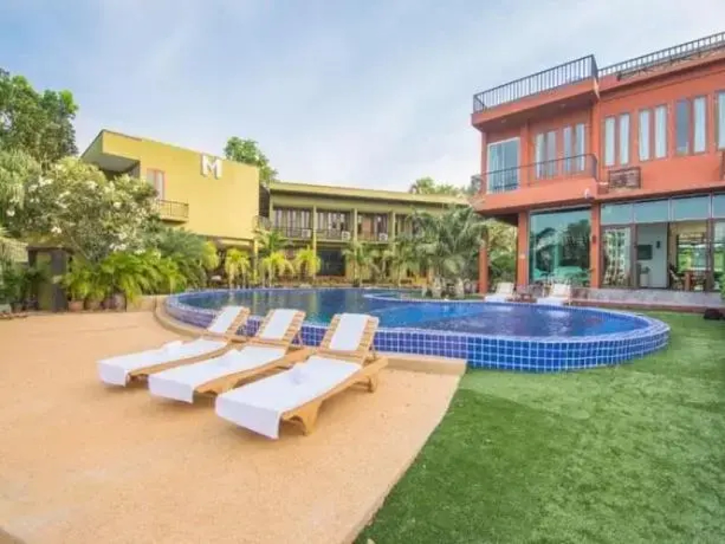 Water Park Hotel Kanchanaburi