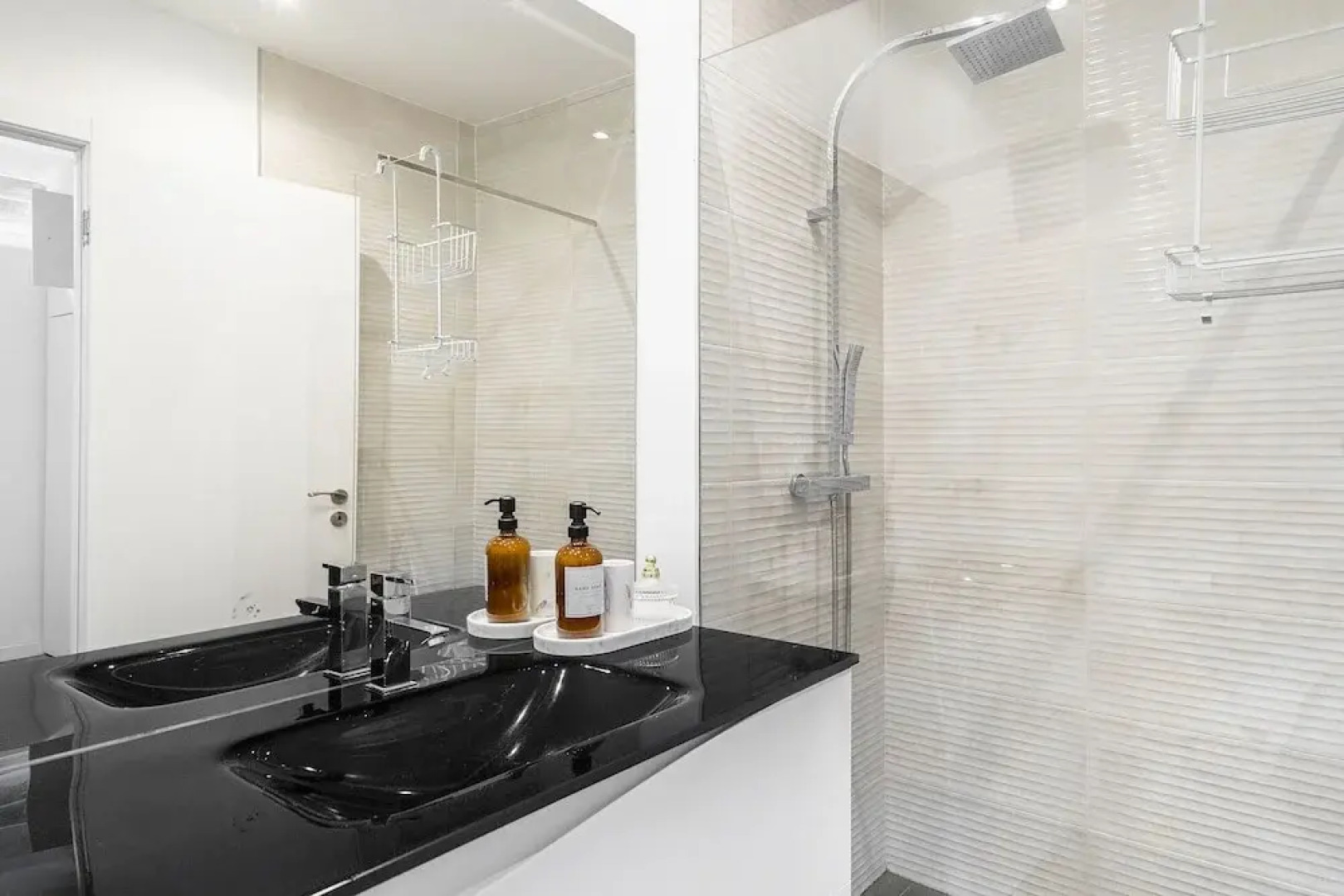 Suburban Serenity Family Home With Pool