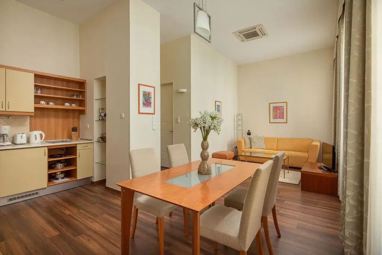 Mamaison Residence Izabella Budapest