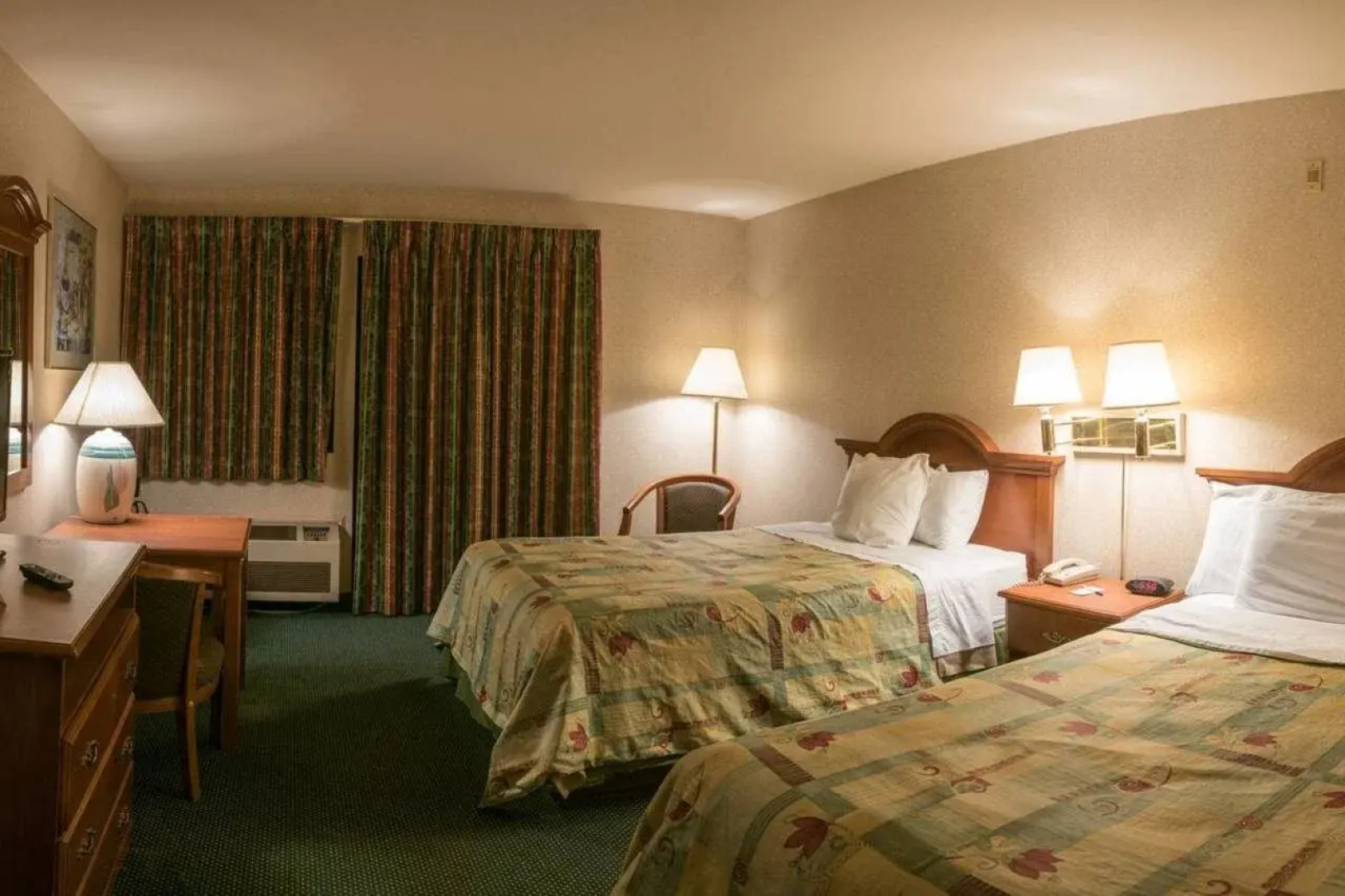 San Bernandino Inn & Suites