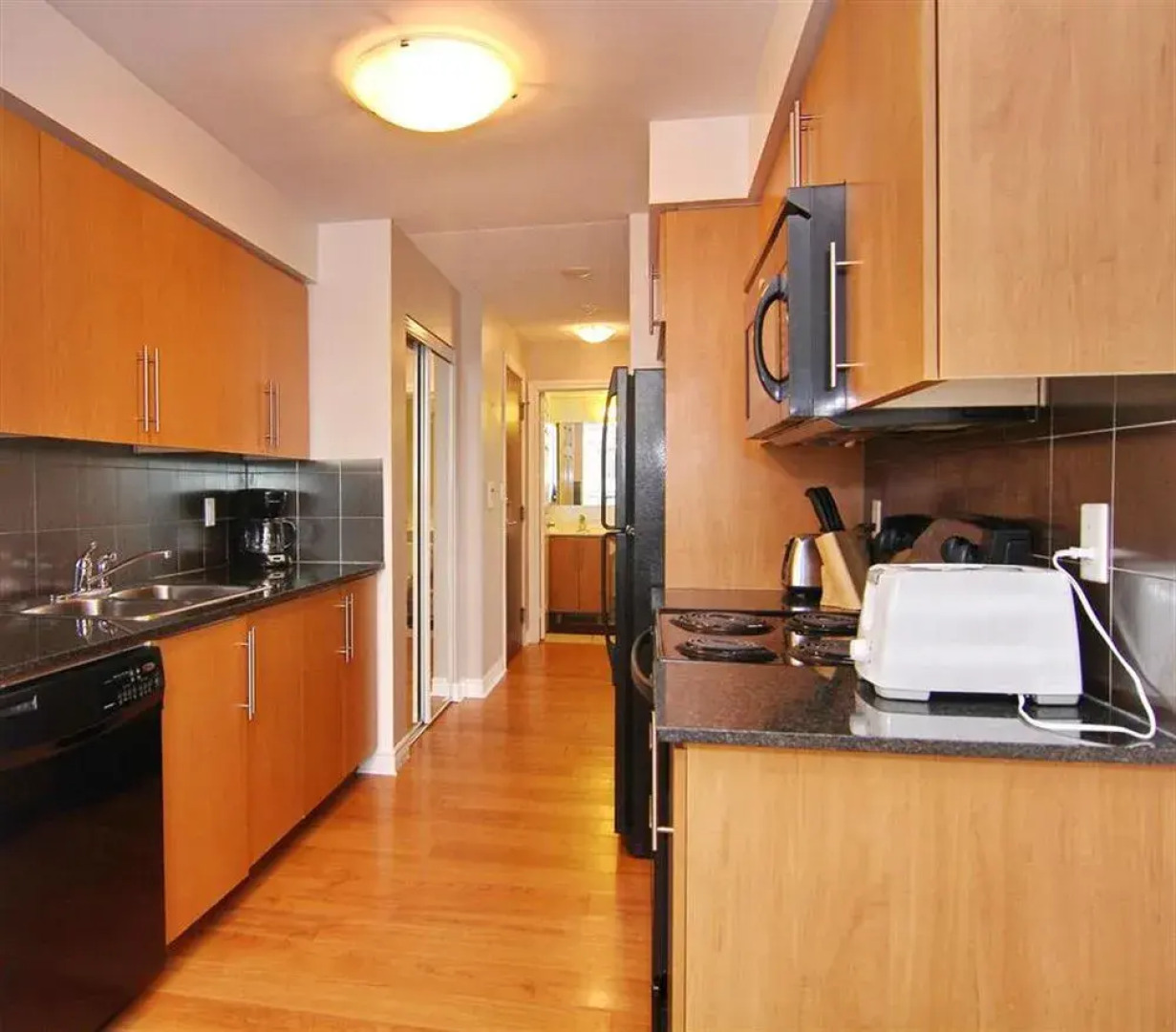 Oxford Furnished Apartments, Mississauga