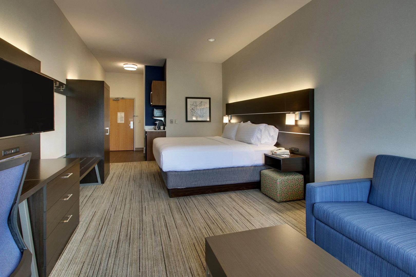 Holiday Inn Express & Suites Morris by IHG