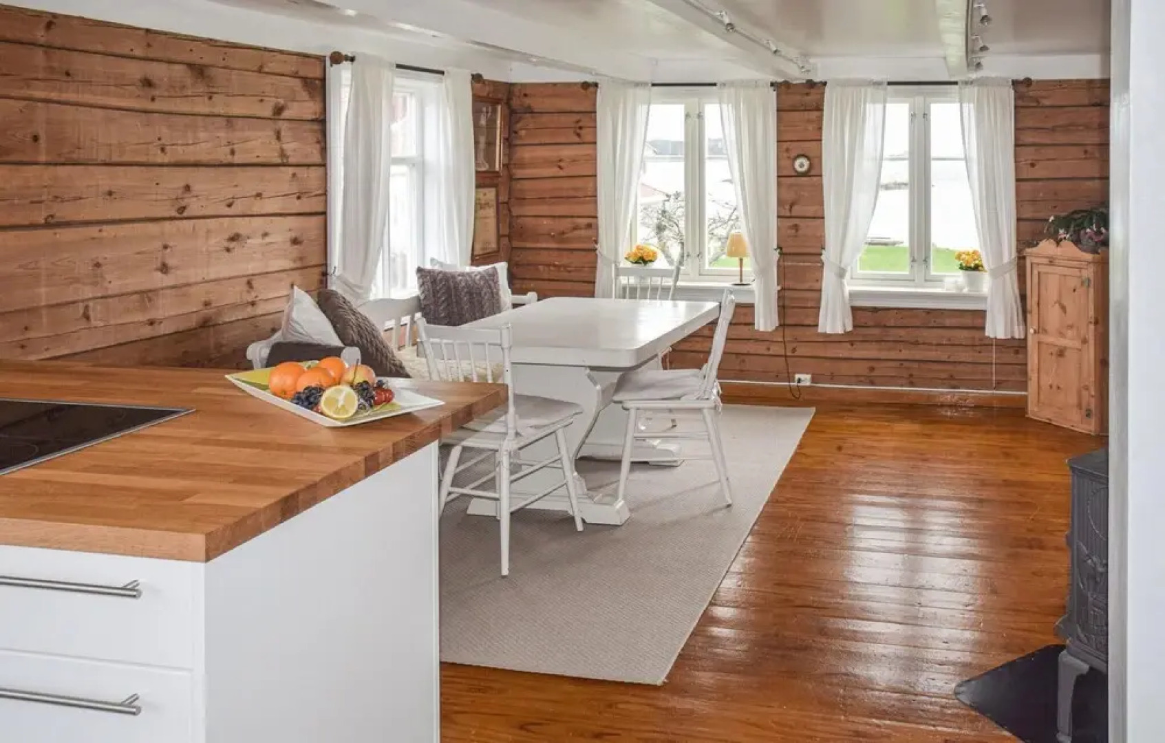 Stunning Home in Lindesnes With 3 Bedrooms and Wifi