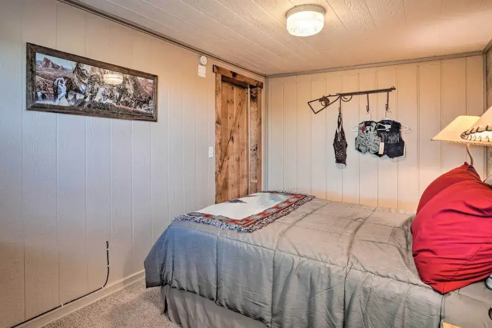 Western-style Phoenix Home: 15 Mi to Lake Pleasant