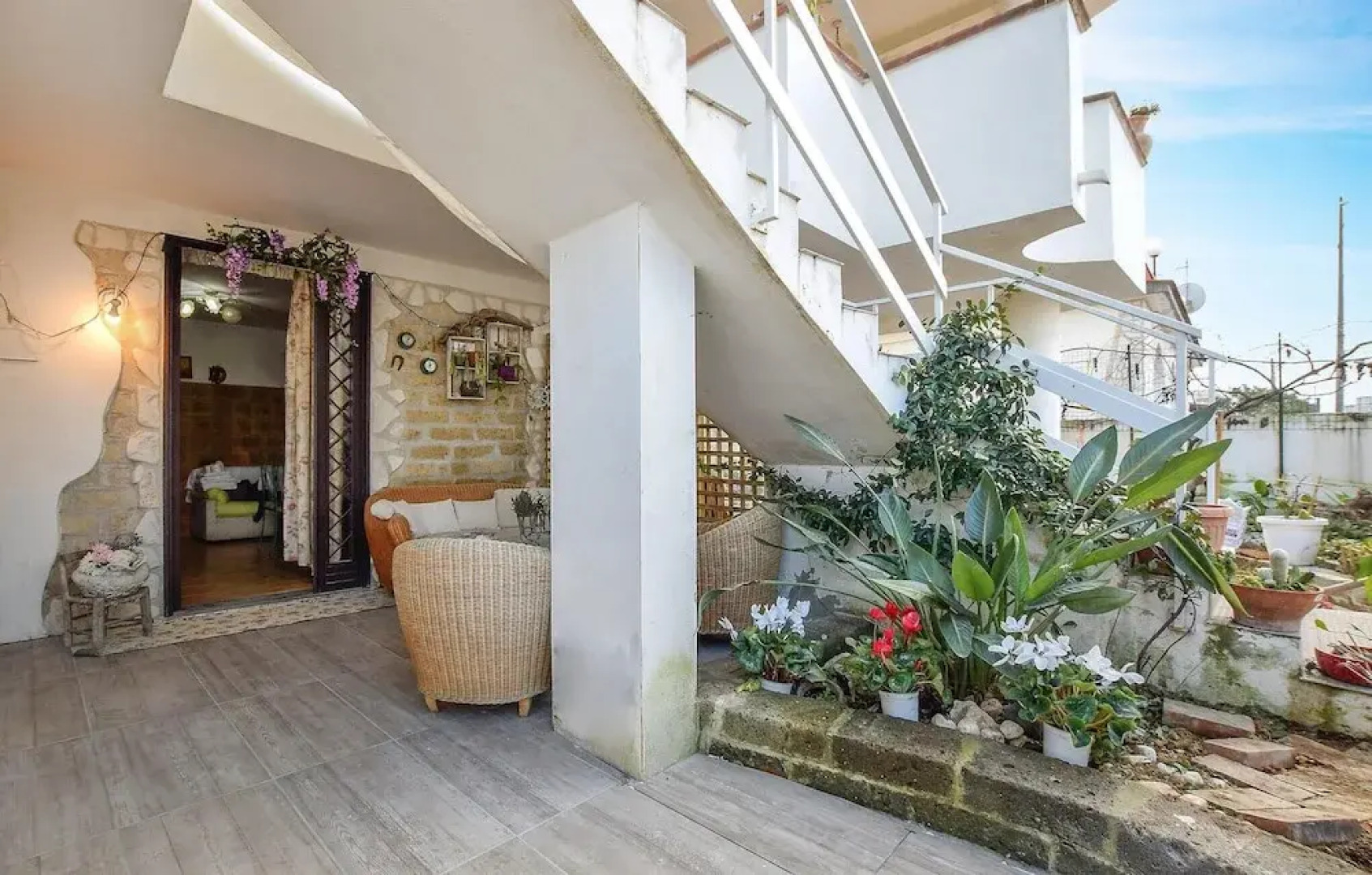 Awesome Apartment in Castel Volturno With Wifi and 2 Bedrooms