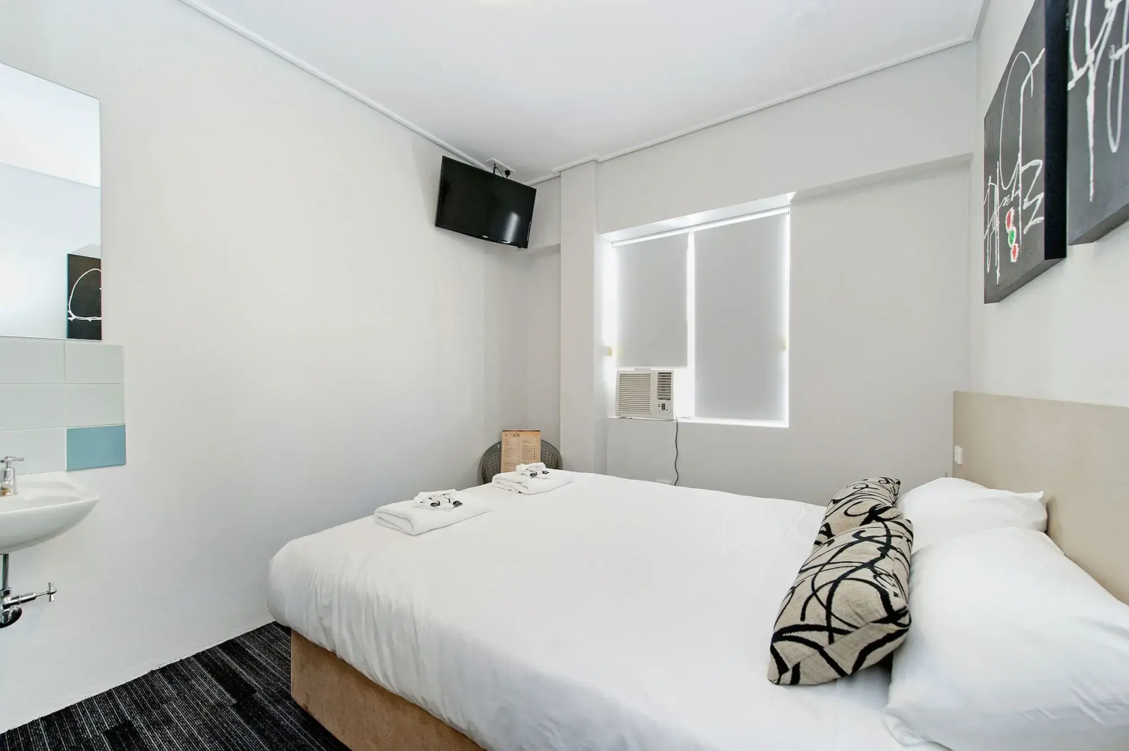 Nightcap at Prince of Wales Hotel