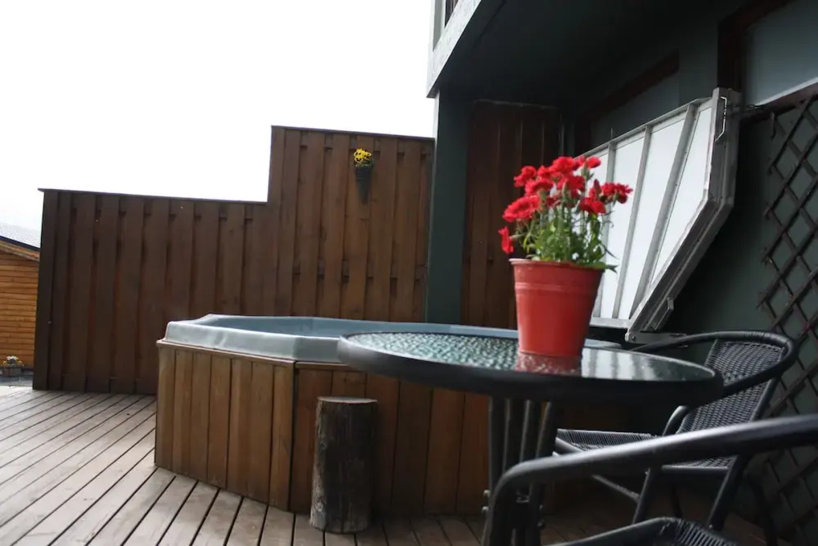 Farmhotel Efstidalur