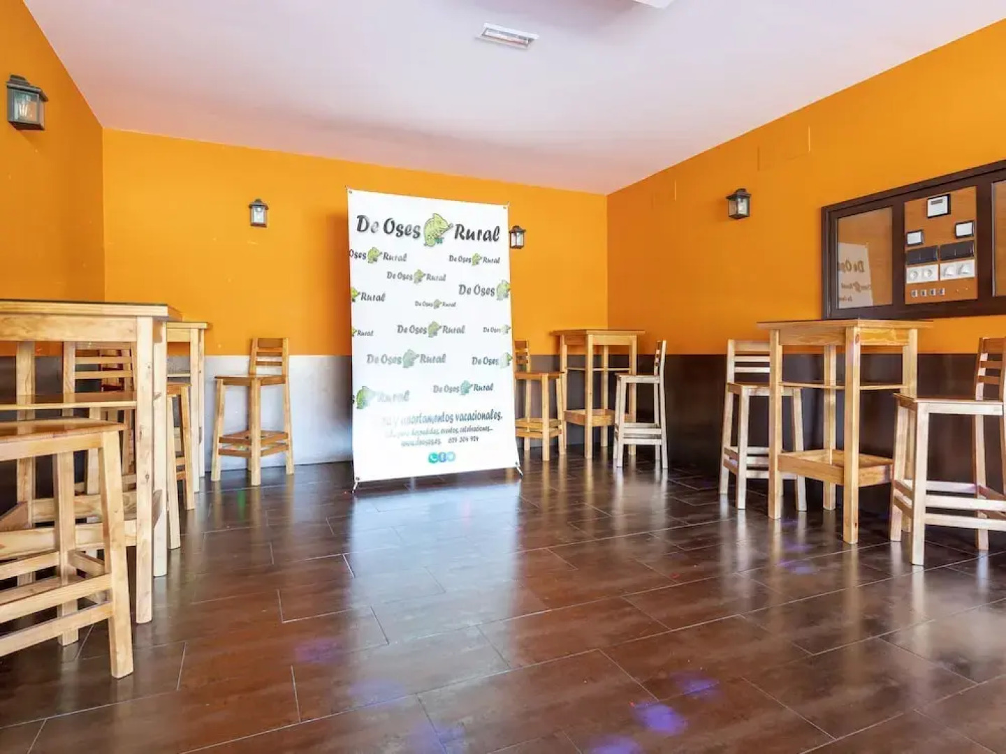 Elegant Apartment in Totalán with Hot Tub