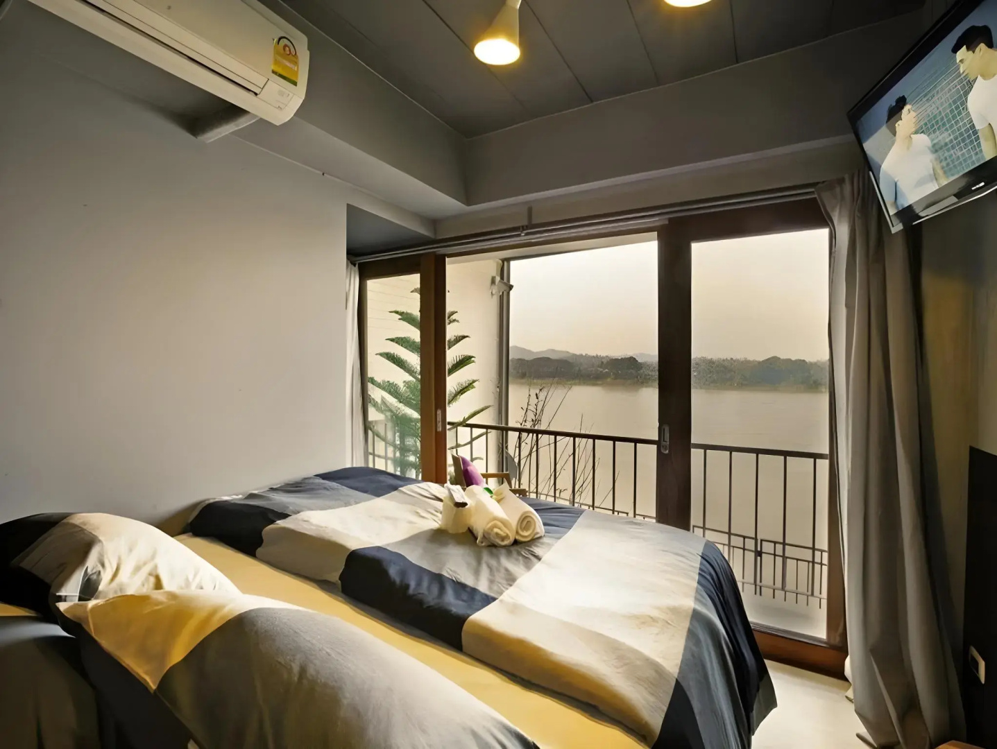 Chic Chiangkhan Hotel