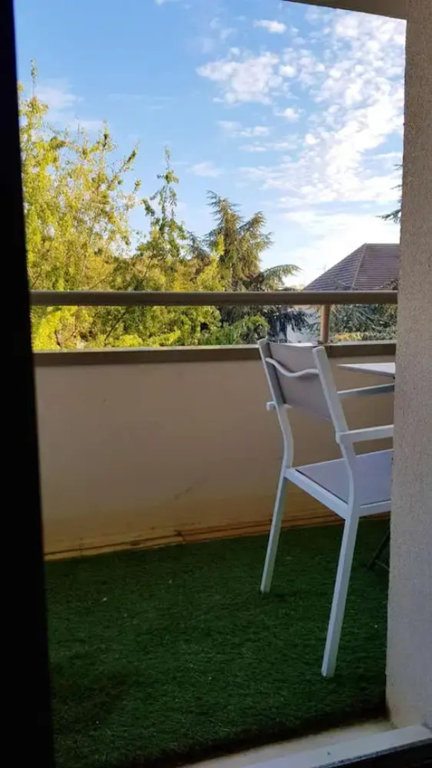 Studio in Poissy, With Wifi