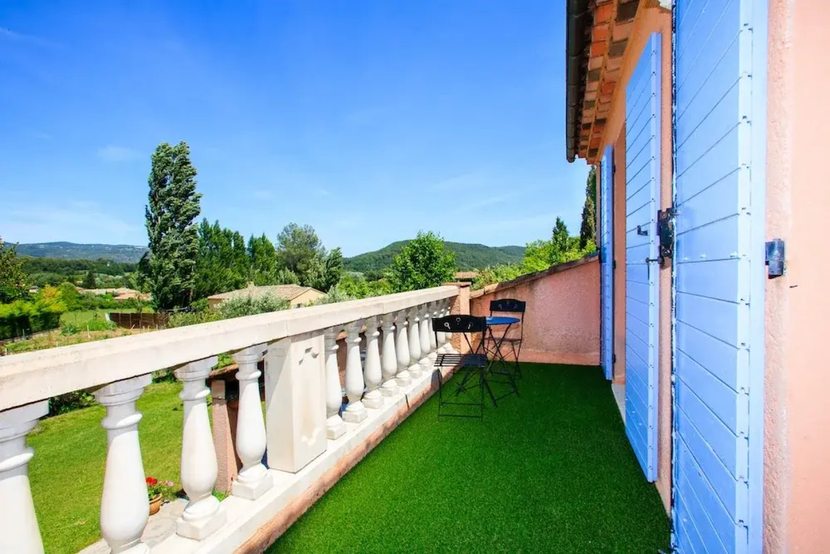 Le Cabanon De Regine Chambre Dhotes