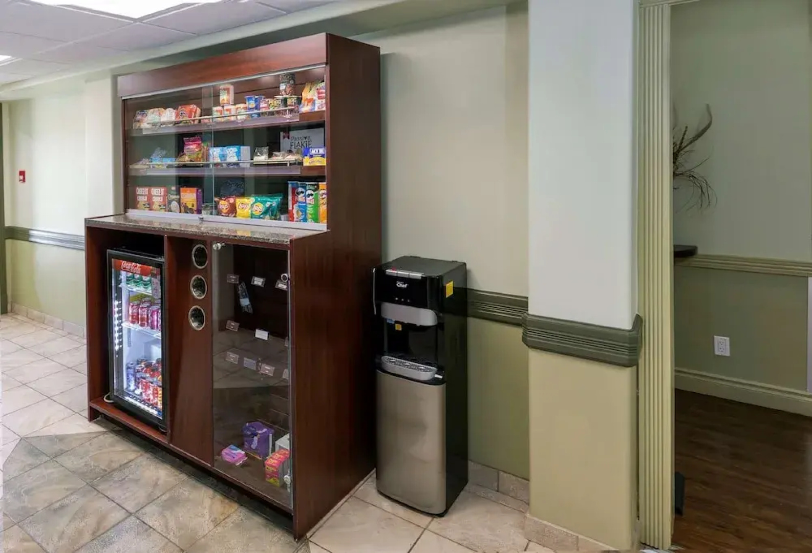 Days Inn & Suites Whitecourt