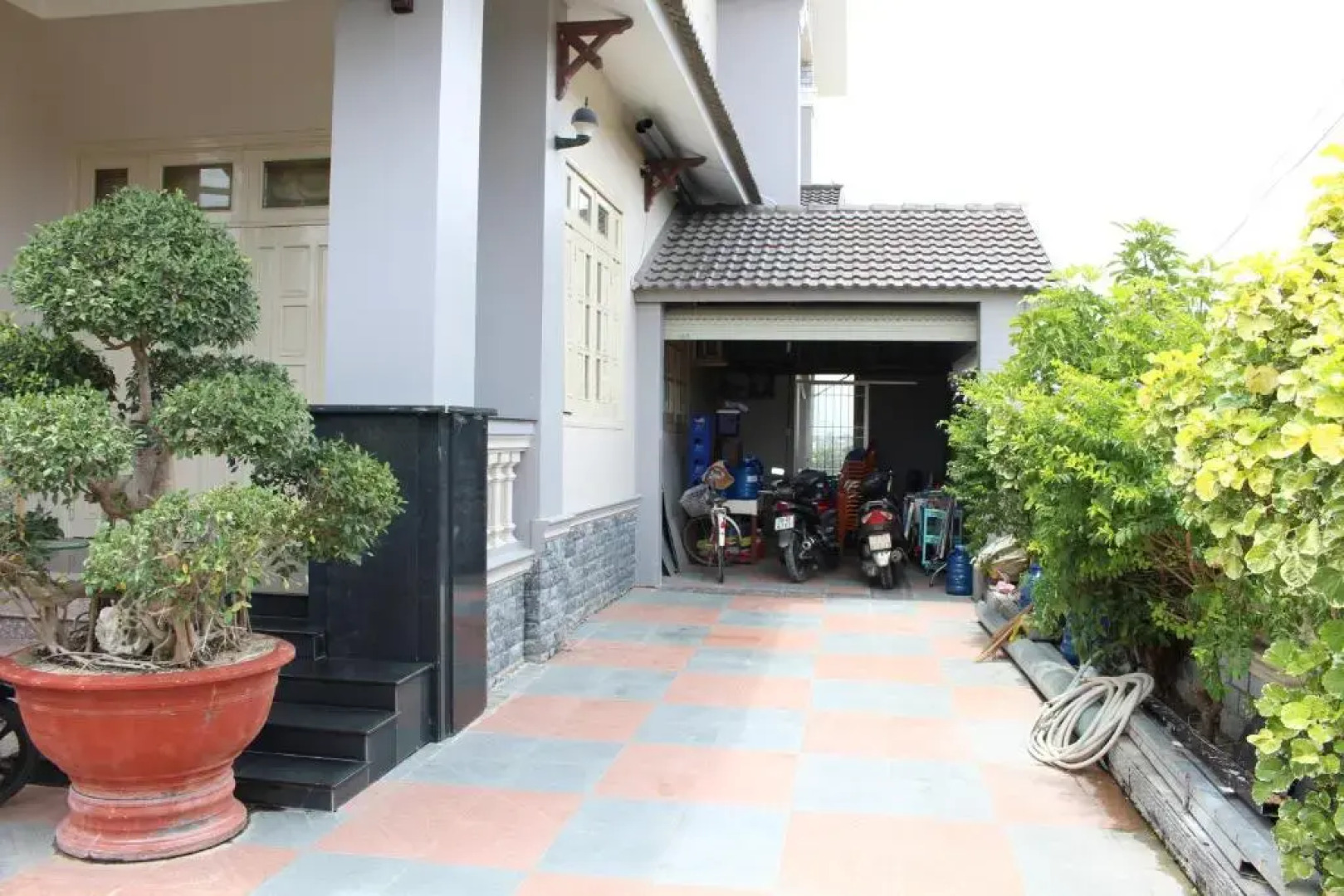 Quyet Thang Hotel & Beach