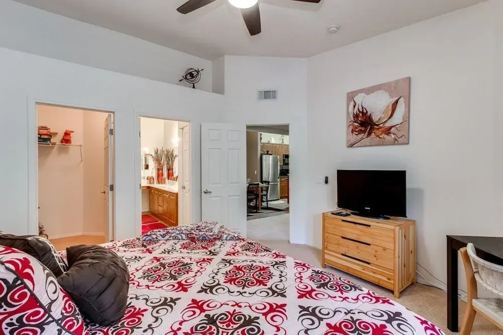 Southern #2055 2 Bedrooms 2 Bathrooms Condo