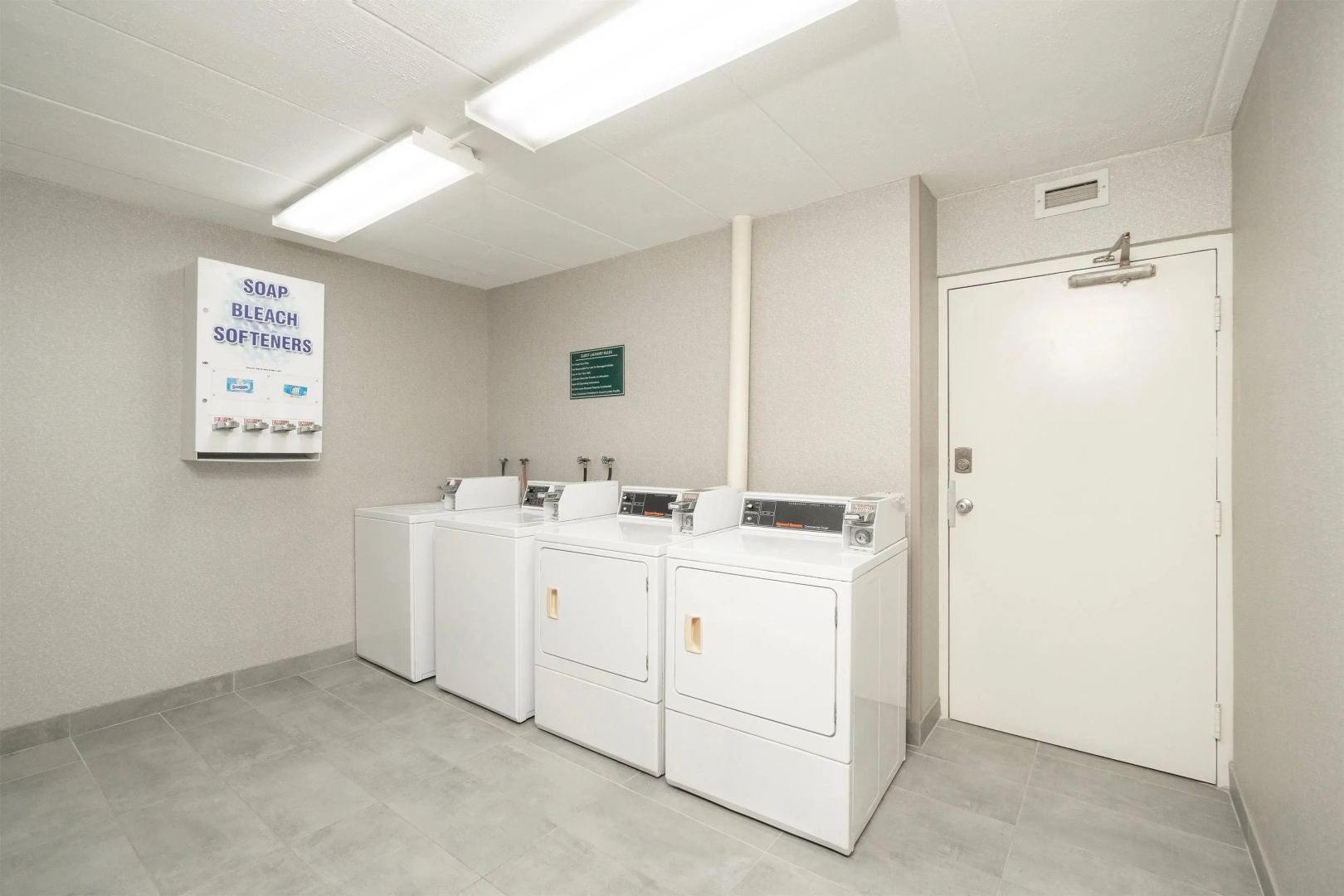 La Quinta Inn & Suites by Wyndham Lexington Park - Patuxent