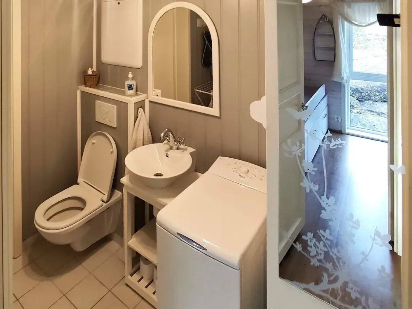 6 Person Holiday Home in Hartbakke