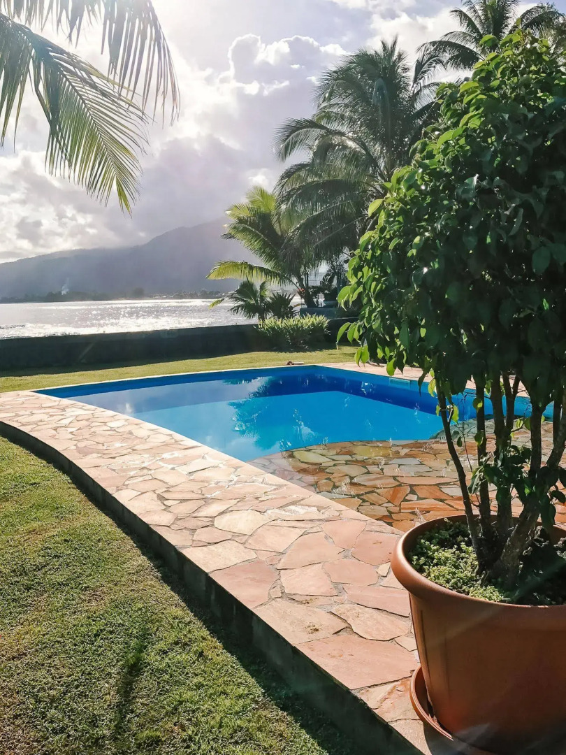 Tahiti Surf Beach Paradise