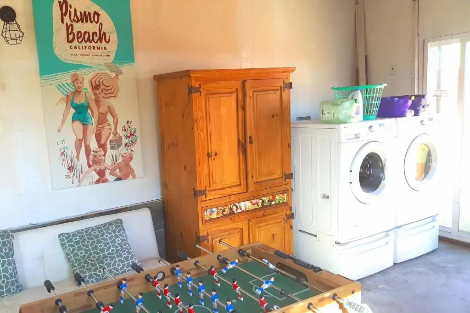 Short walk to beach 3 br 2 bath restored 1935 home