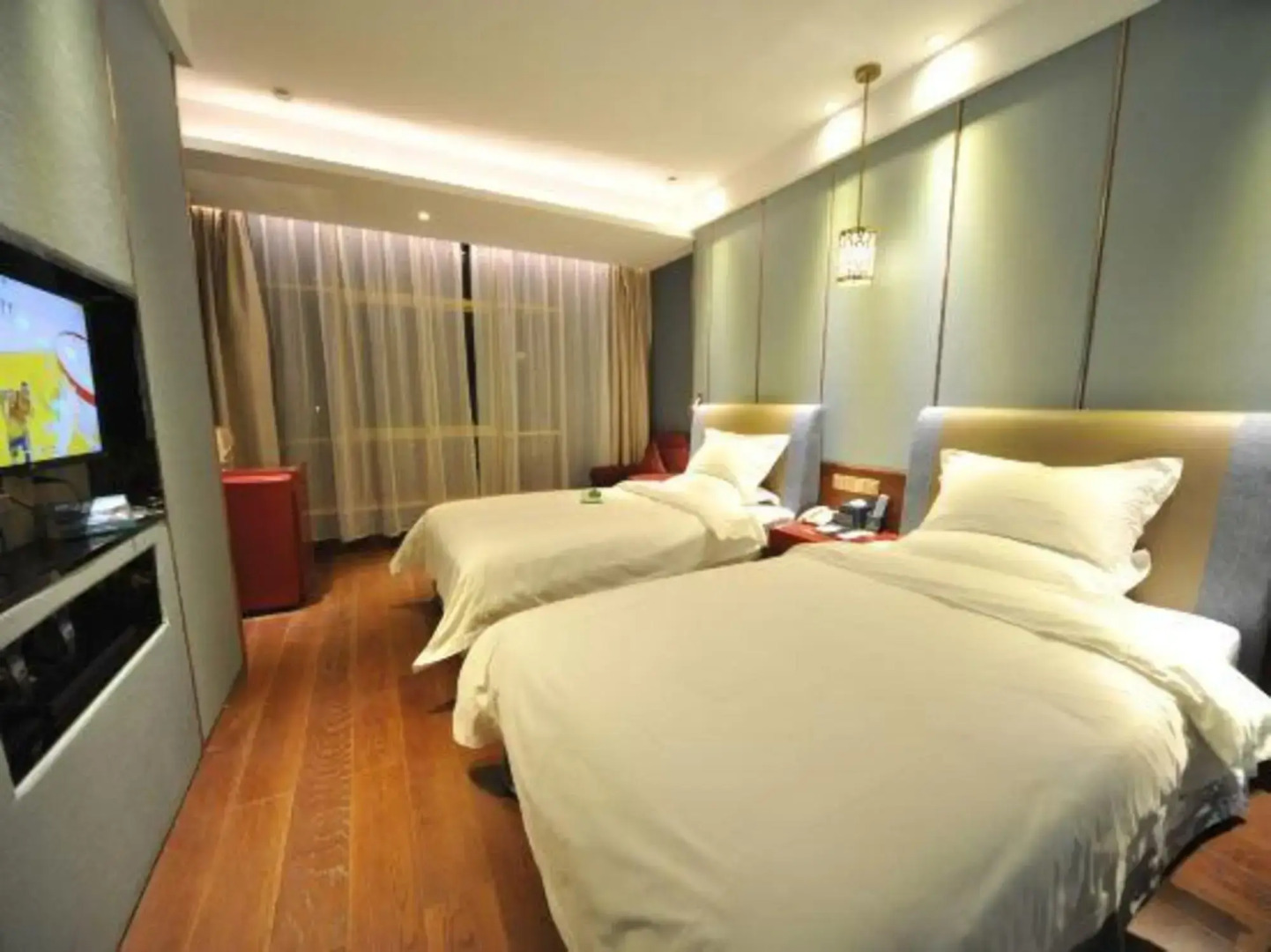 Tian Yi Zang Run Hotel