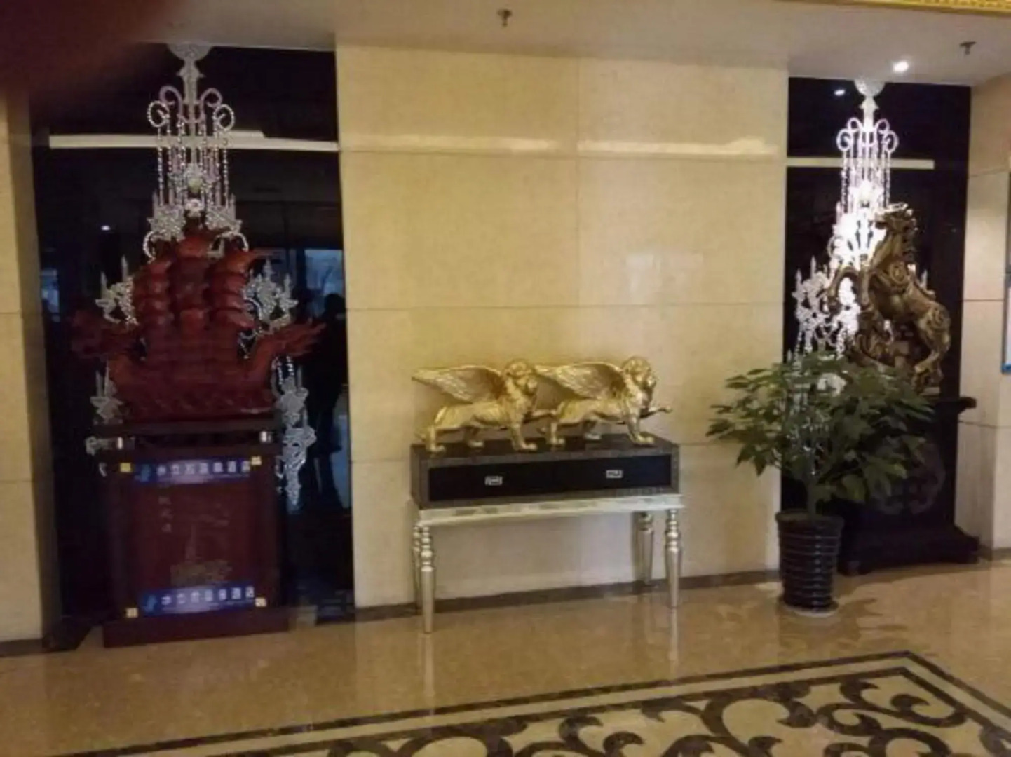 Lian Da Water Cube Hotspring Hotel