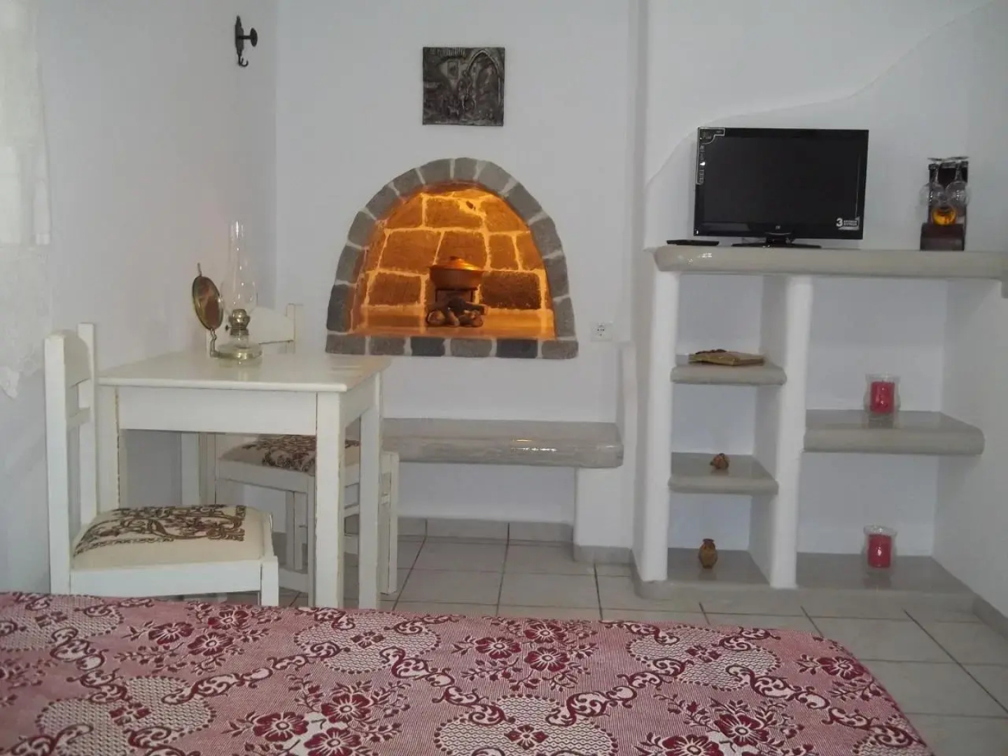 Floras Rooms