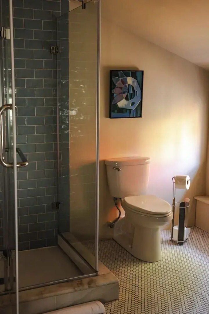 Kingston Carriage House