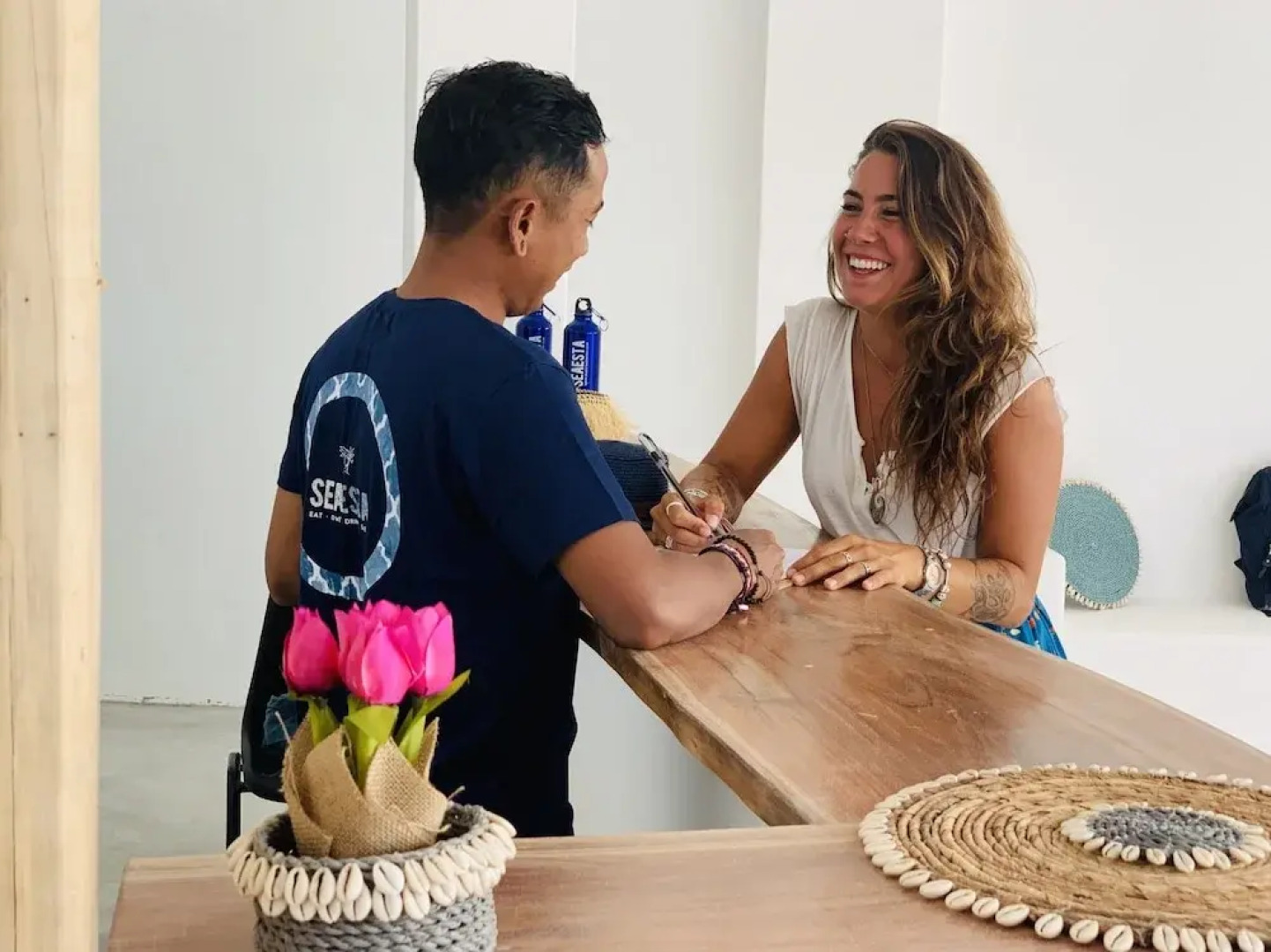 Seaesta Komodo Hotel & Hostel