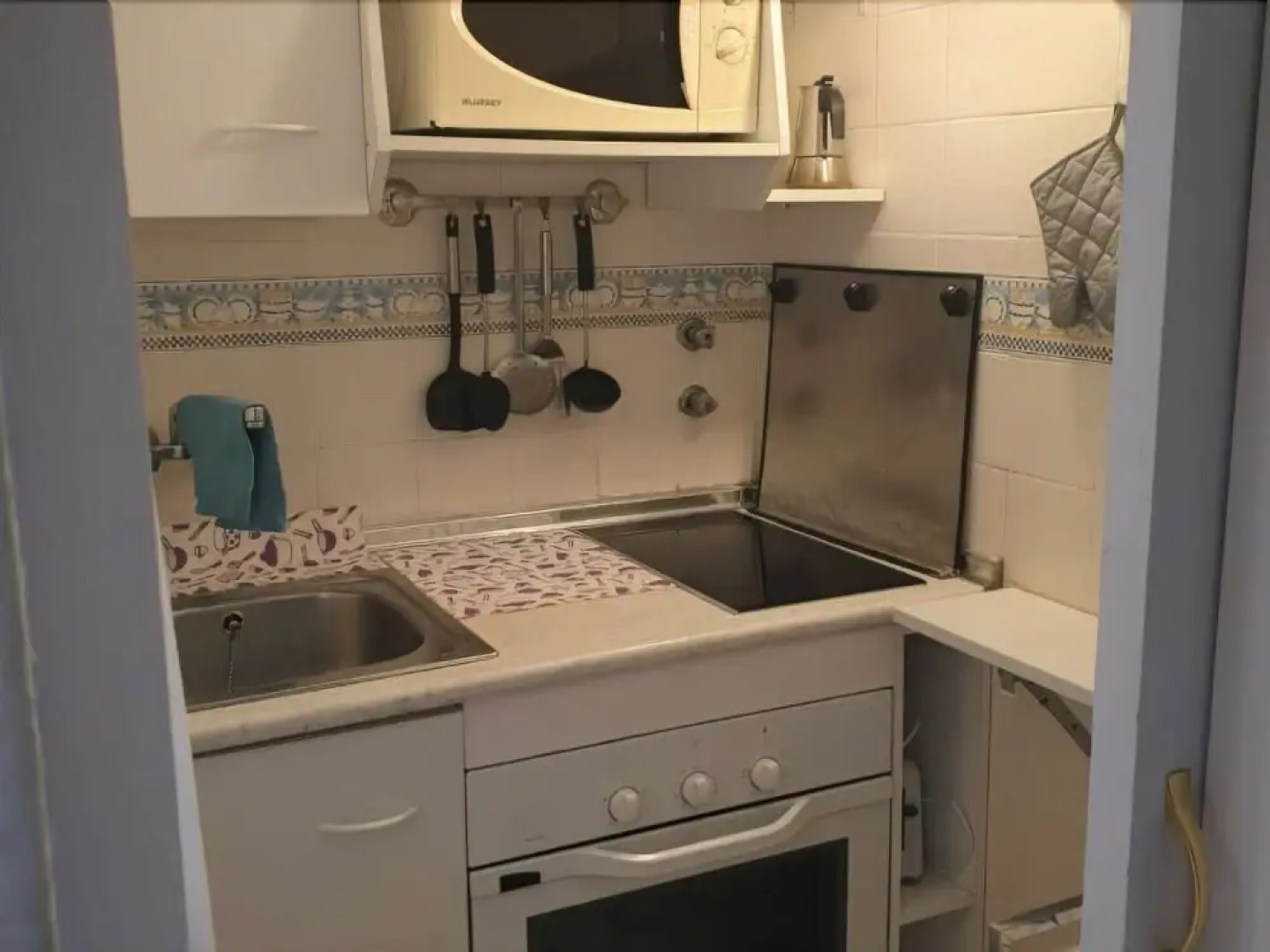 UHC Alborán Apartments