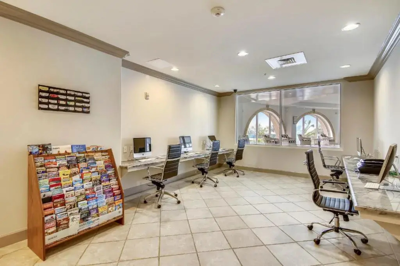 Diamond Beach 701 - Queen of Diamonds