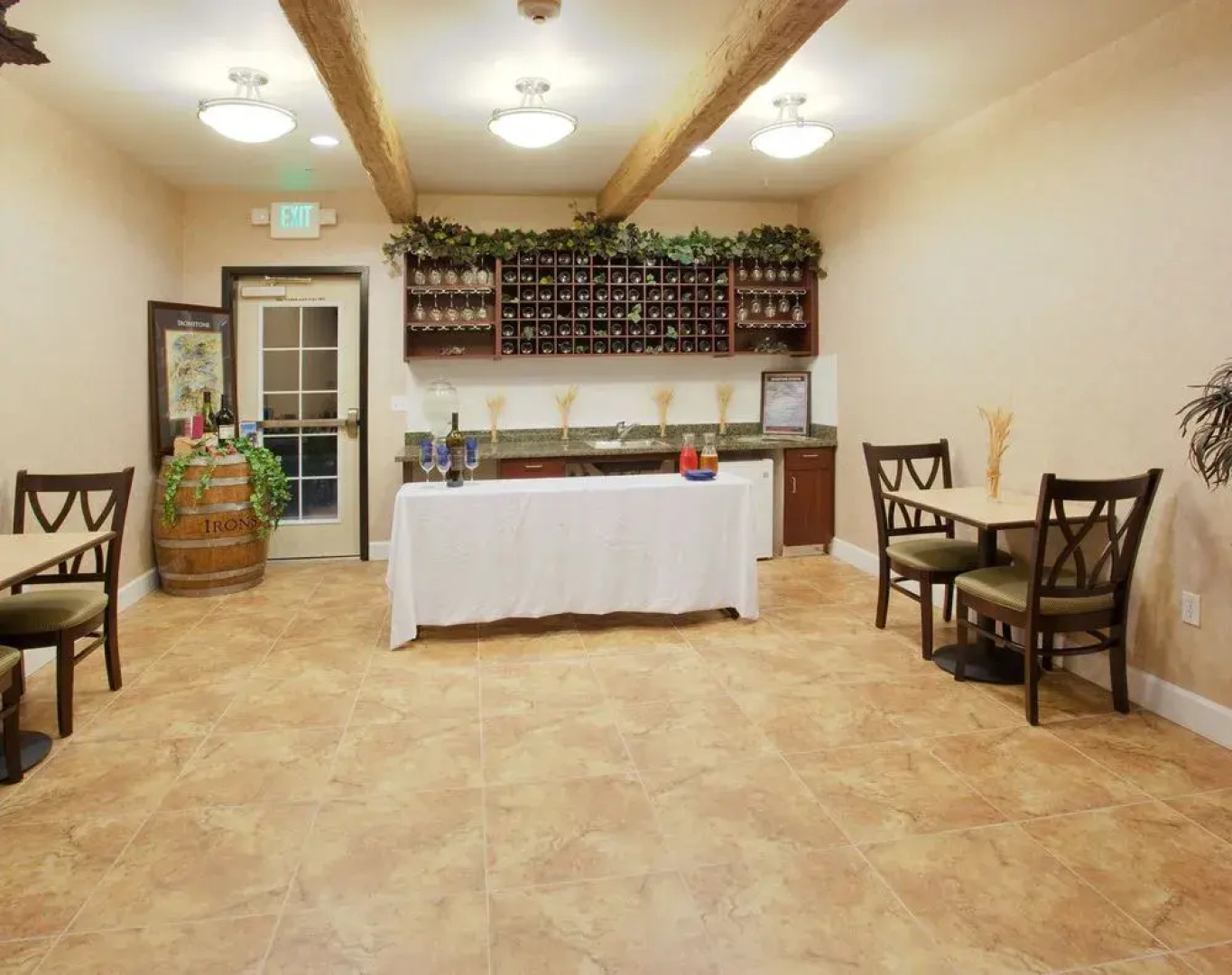 Holiday Inn Express Lodi