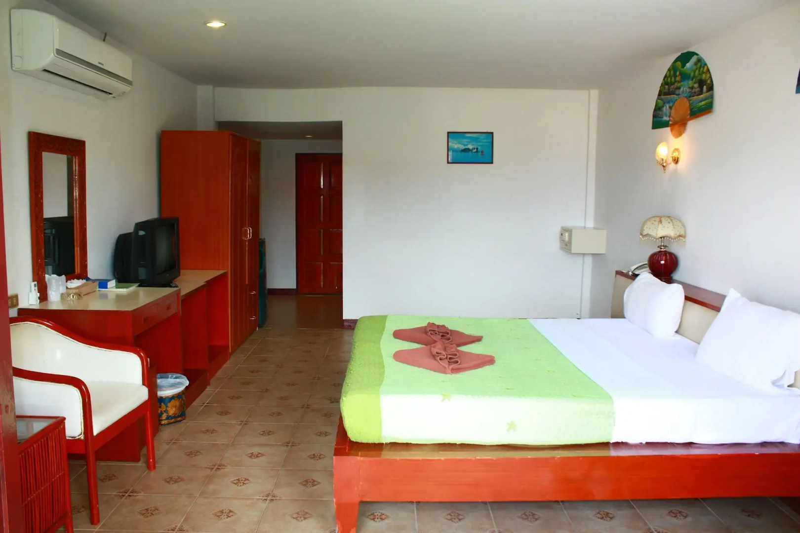 Royal Crown Hotel & Palm Spa Resort
