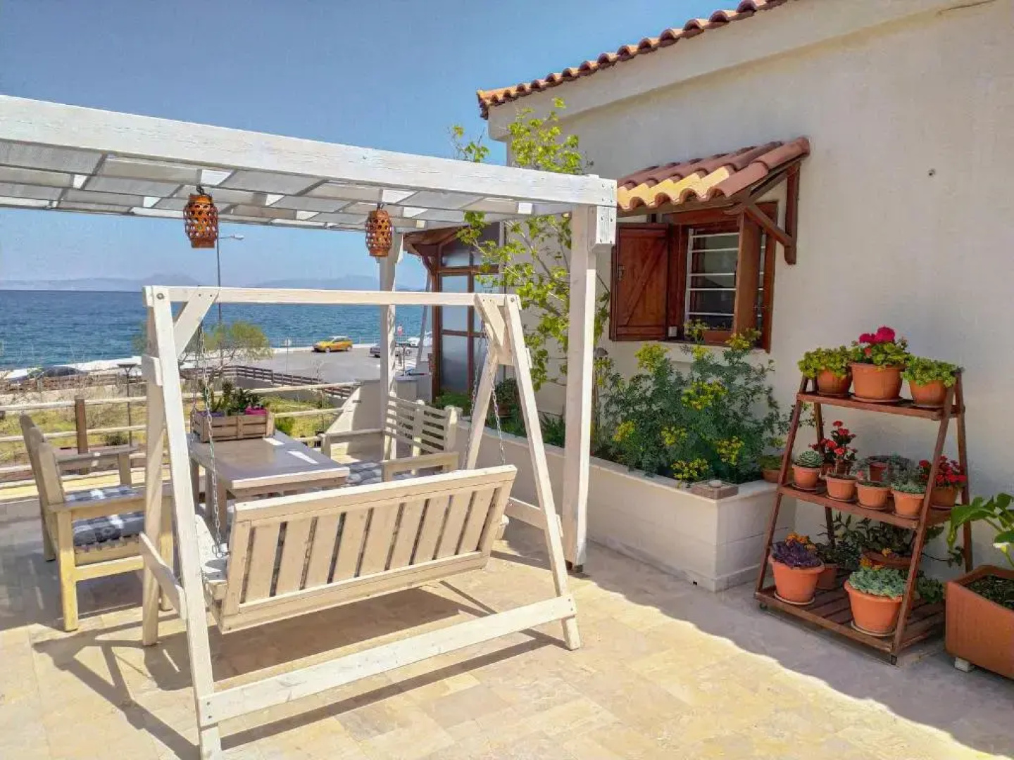 Sea View Roof Garden Apartment