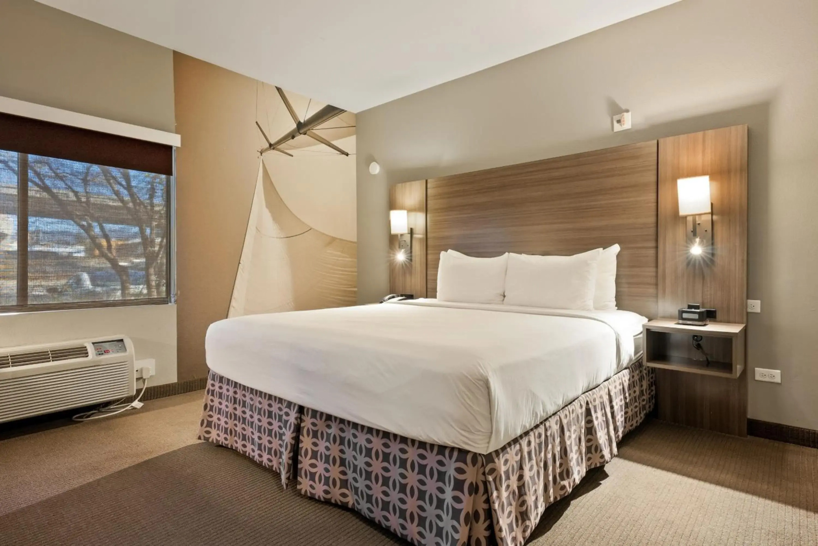 Executive Inn & Suites Embarcadero Cove