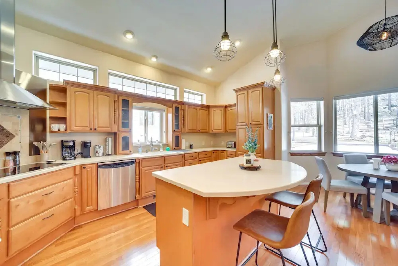 Golf & Hike: Munds Park Retreat w/ Forest Access!