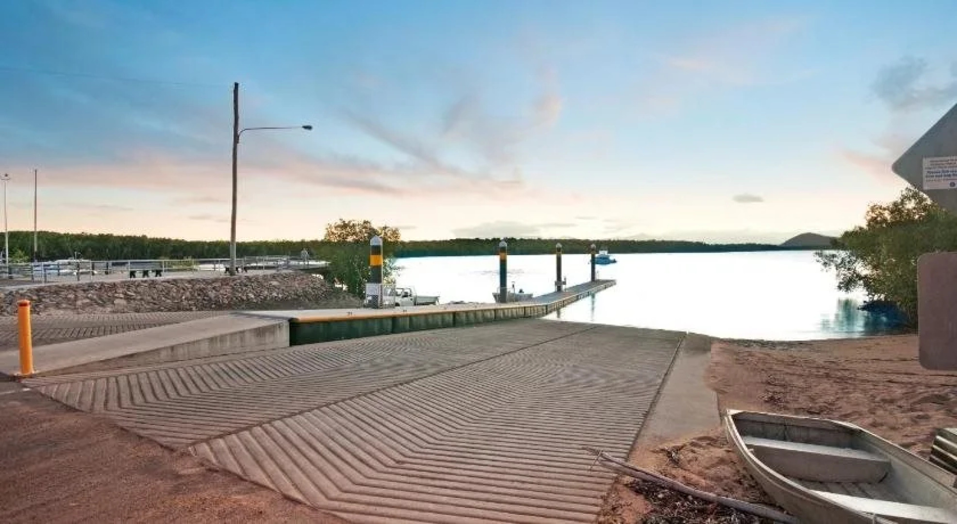 Hinchinbrook Marine Cove Resort