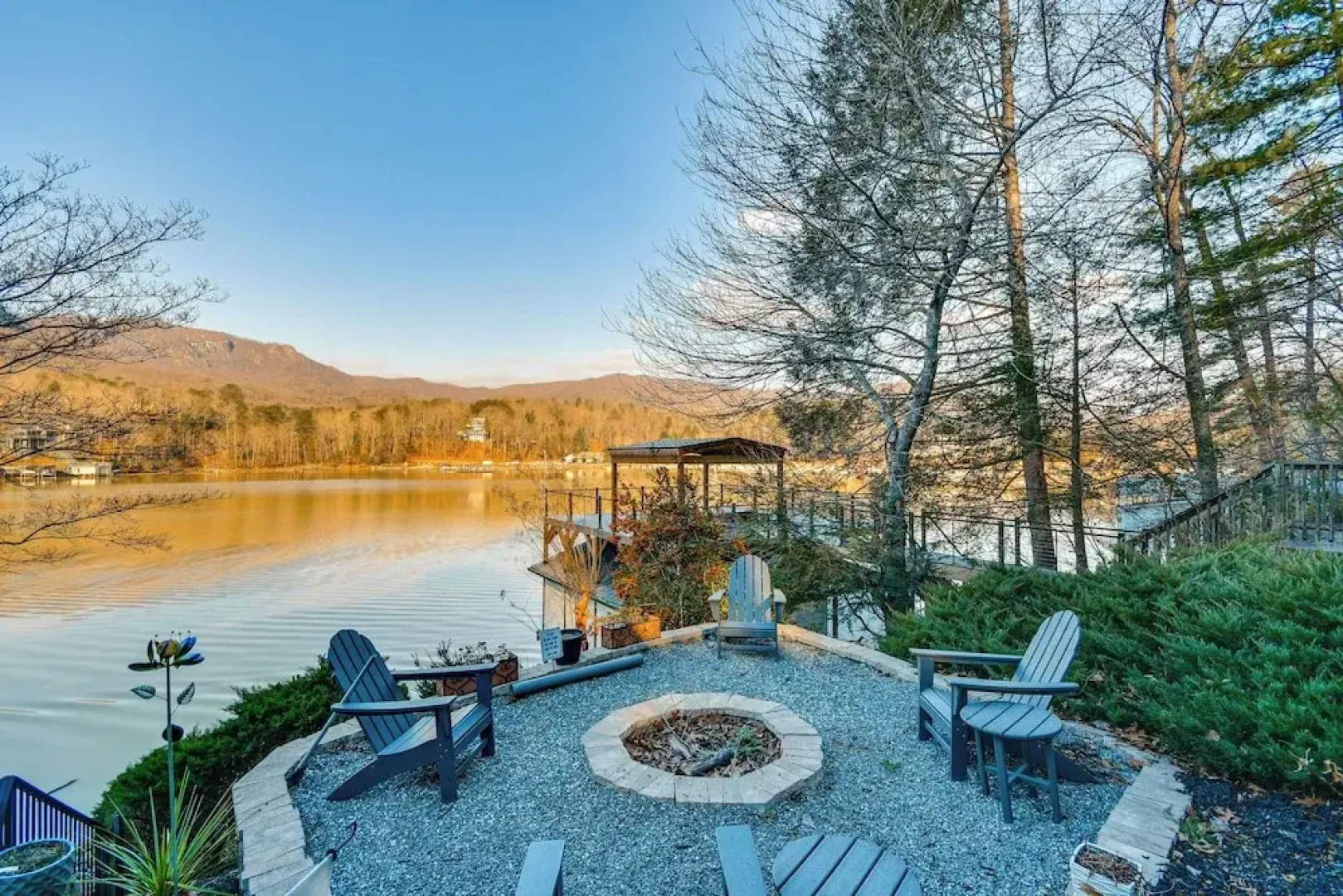 Hot Tub & Lakefront Deck: Cabin in Blue Ridge Mtns