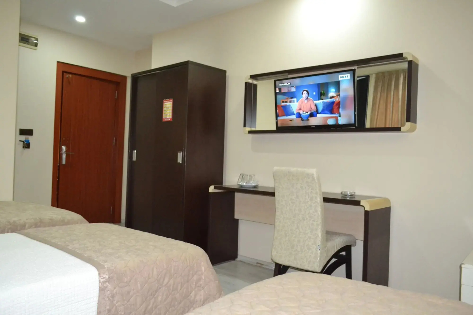 Adana Kucuksaat Hotel
