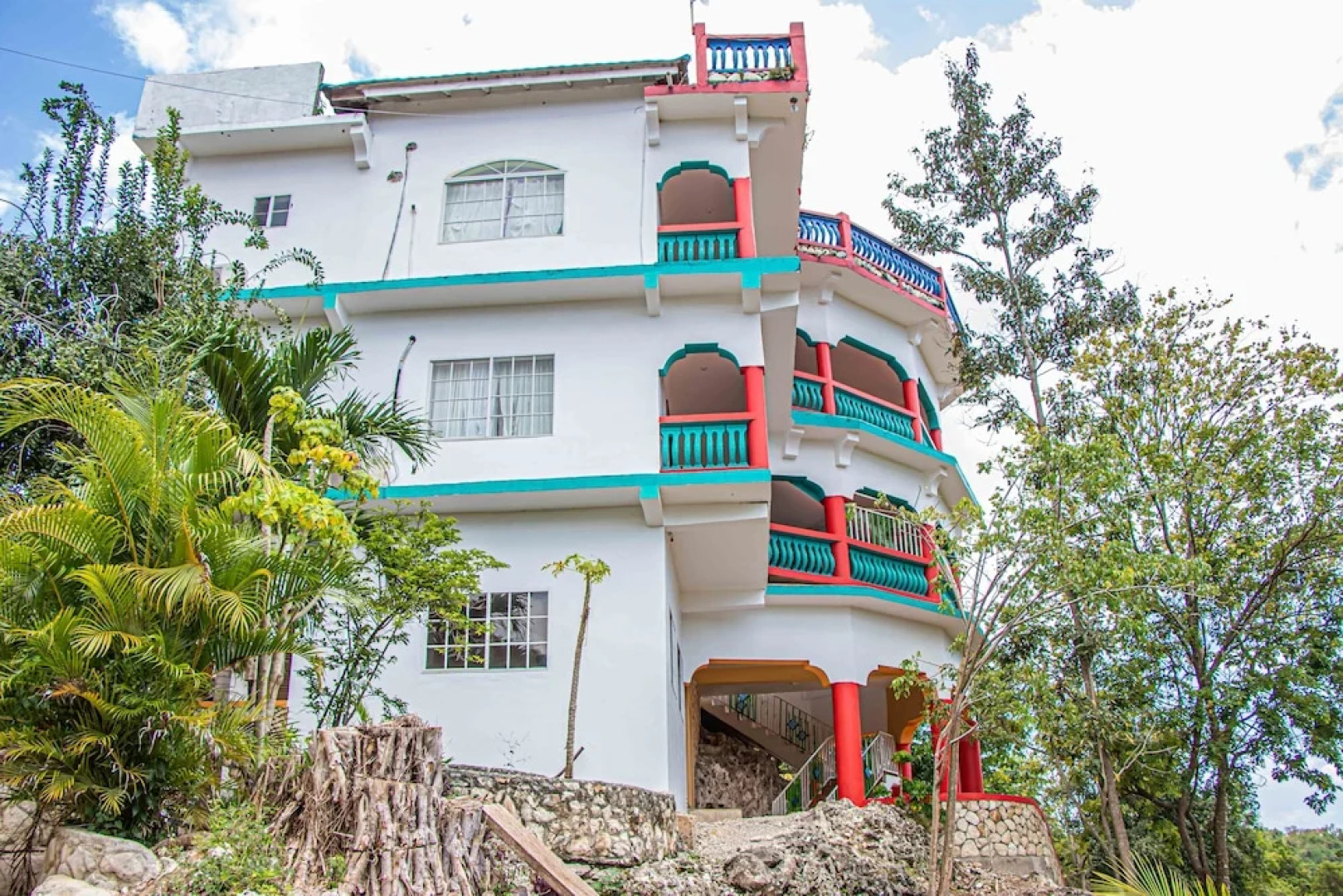 Haley's Paradise at Blue Hole